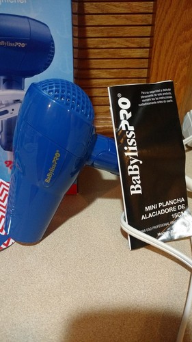 New in Box! BaBylissPro Mini Travel Kit with Folding Travel Dryer & Straightener