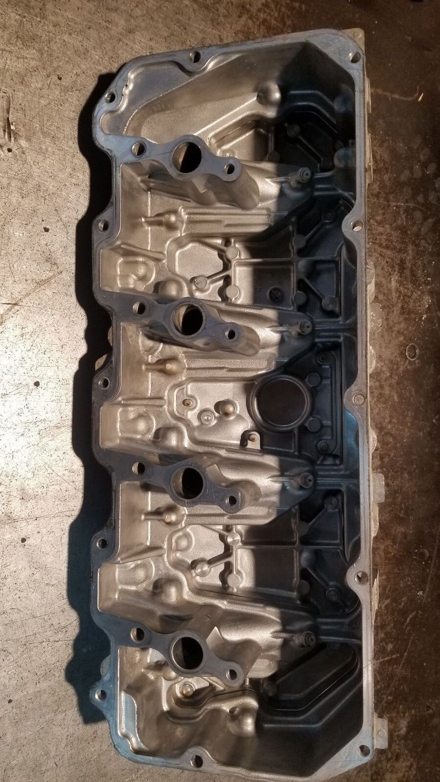 2011-2015 DURAMAX 6.6 6.6L DIESEL LML VALVE COVER & SPACER RH PASSENGER - Picture 9 of 9