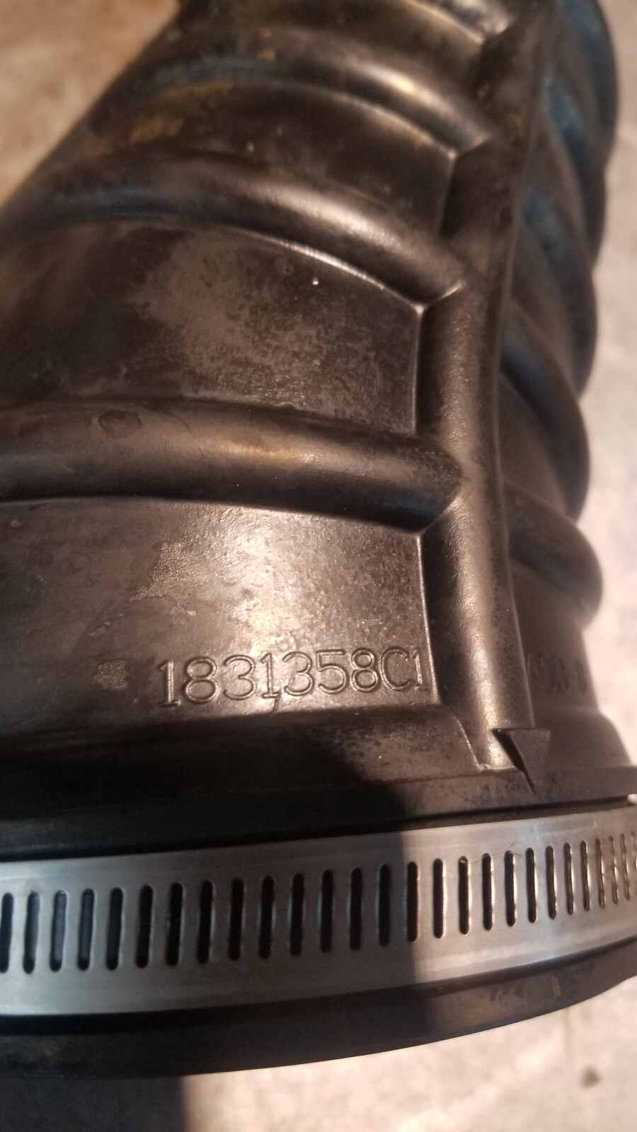 99-03 Ford F250 F350 7.3 Diesel Turbo Air Intake Duct Hose Tube OE 1831358C1 - Picture 6 of 7
