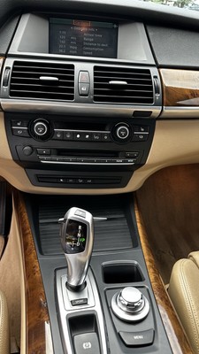 image 4 of interior