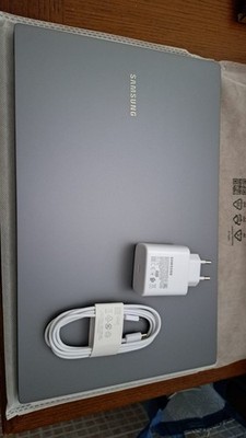 Foto dell'oggetto di un acquirente verificato
