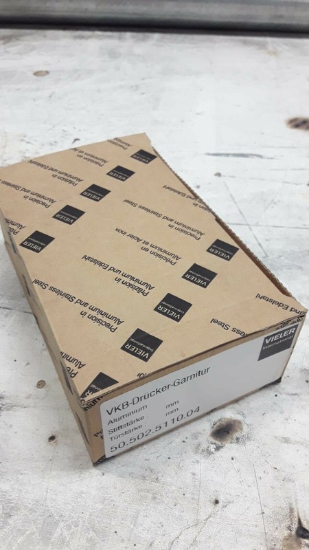 DrÃ¼Cker-Garnitur Von Vieler Aus Alu