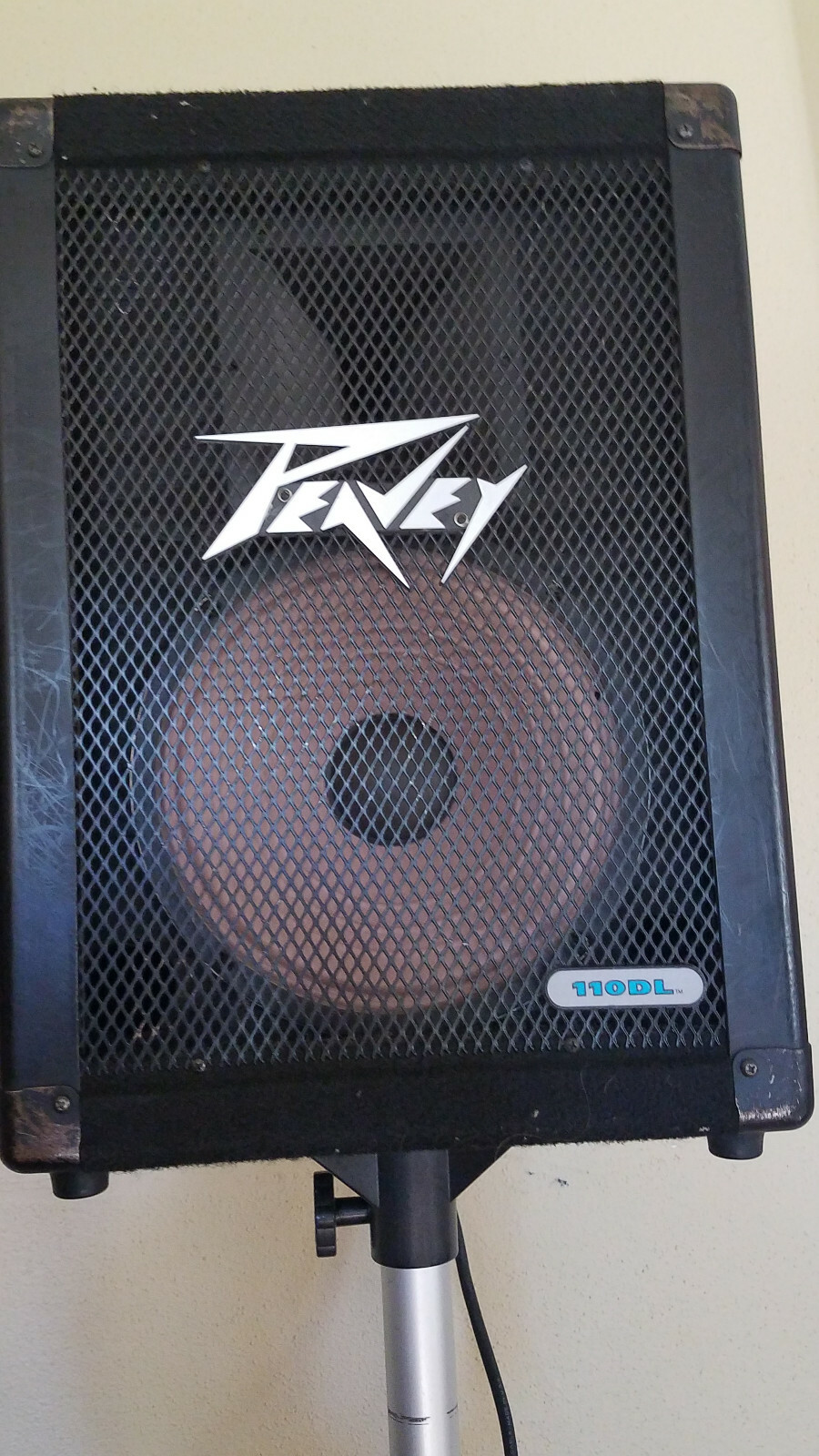 Peavey MP4 Plus complete PA System