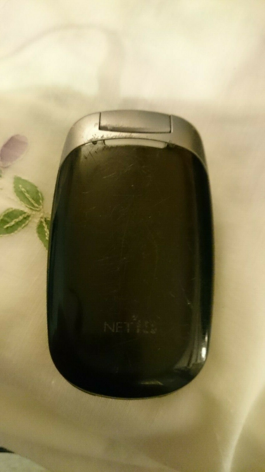 LG 200C - Silver (TracFone) Cellular Flip Phone UNTESTED FOR PARTS