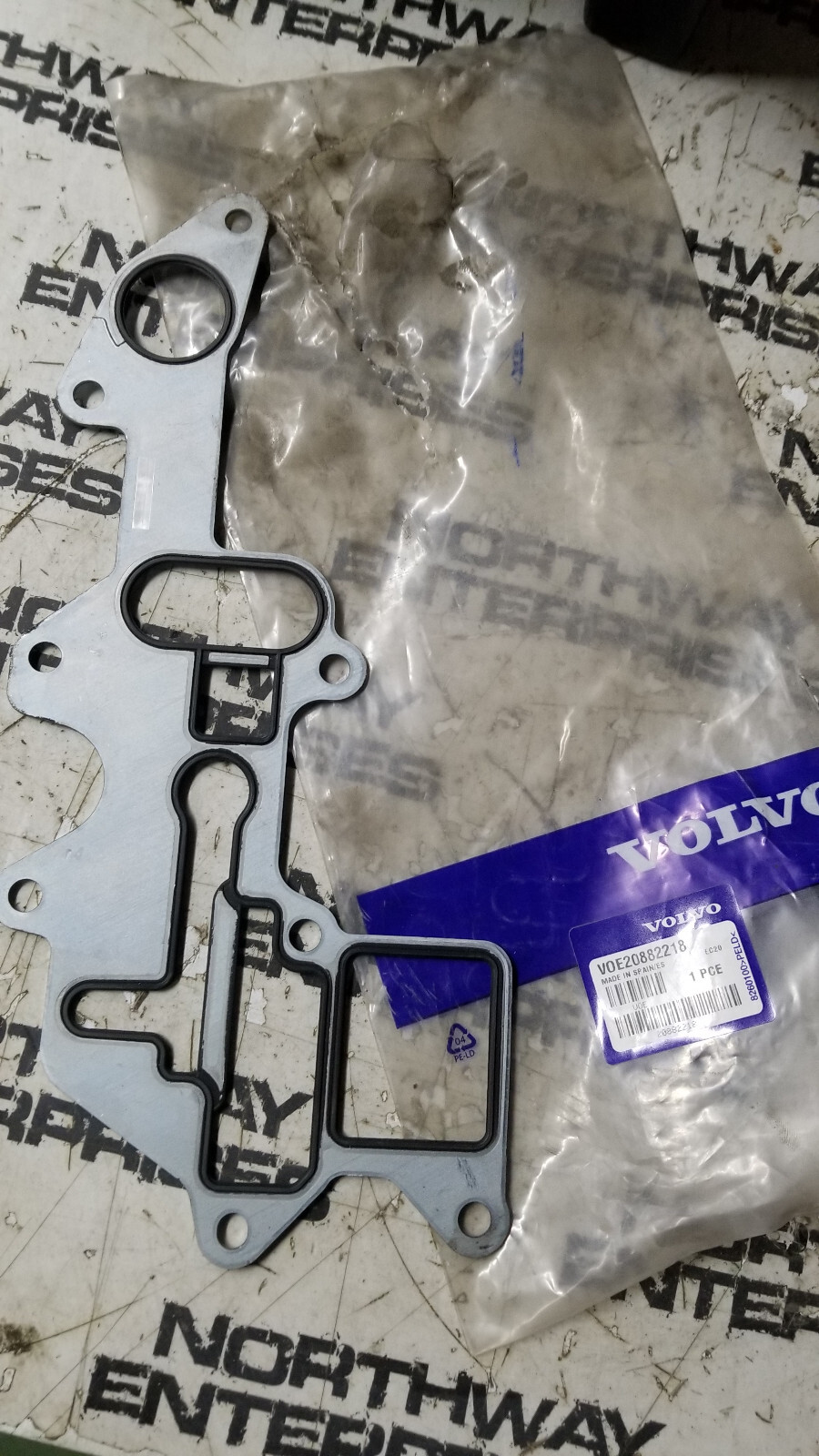 VOLVO GASKET VOE20882218 20882218 - Picture 1 of 2