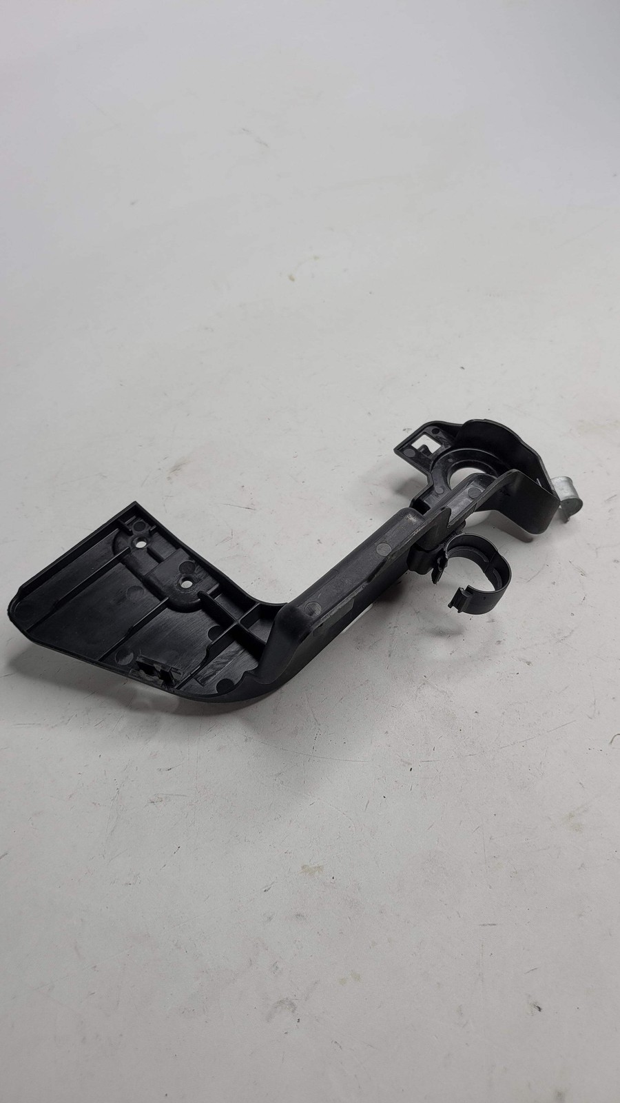 0 Bmw M3 3.0L - AIR Intake Mount Bracket 7848491 image 4