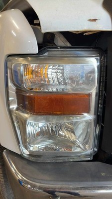 Used Right Headlamp fits: FORD F250 SD PICKUP Right 08 09 10