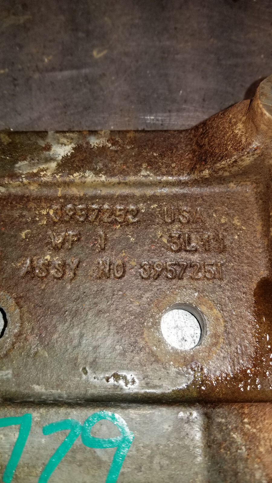 03-07 Dodge Ram Cummins 5.9L Engine Bracket 3957252 3957251 bracket - Picture 6 of 6