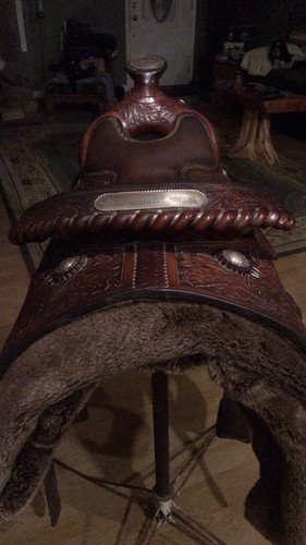 Victor Show Saddle