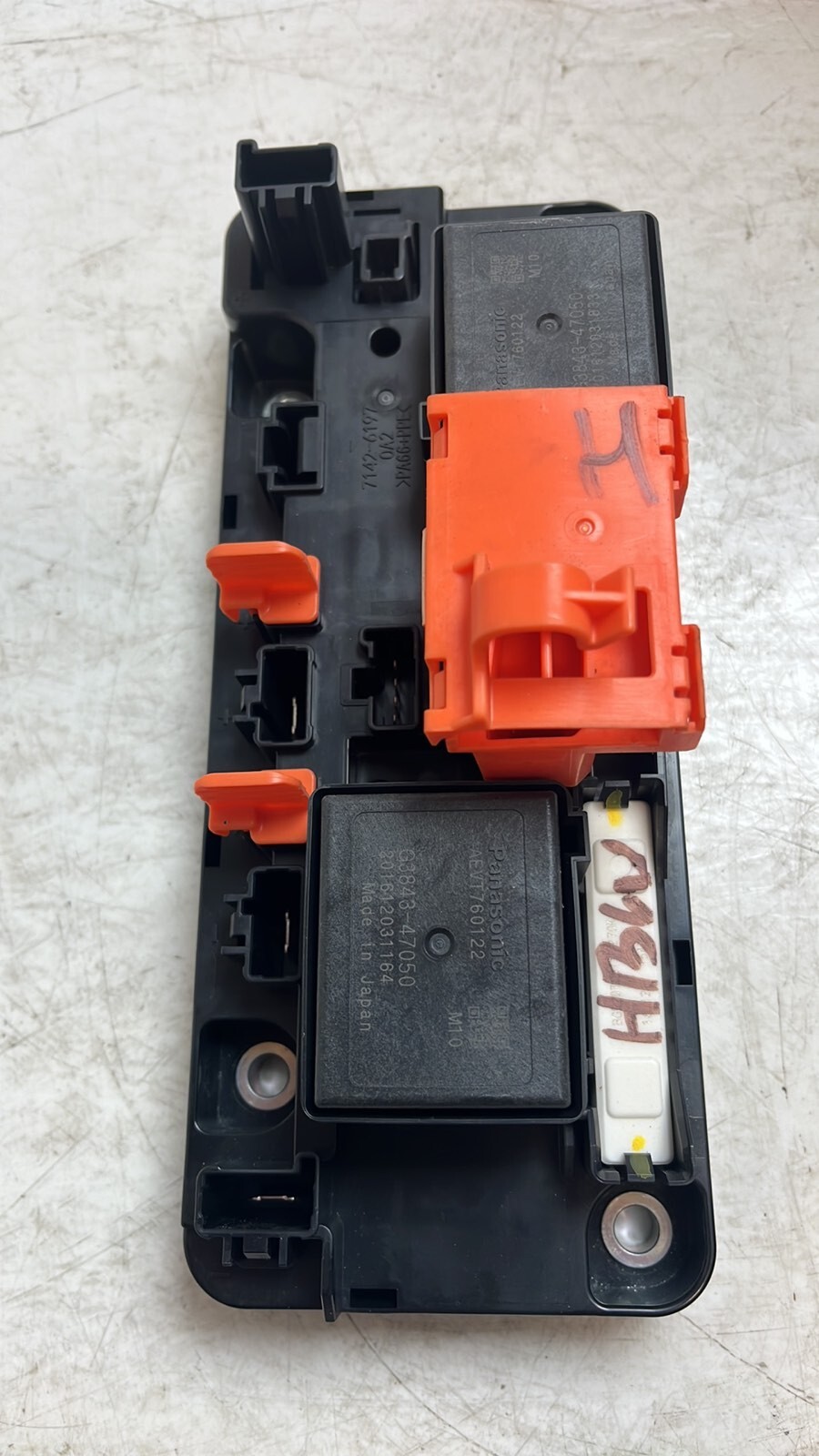2016-2018 Toyota Prius Hybrid Battery Junction Block G92Z1