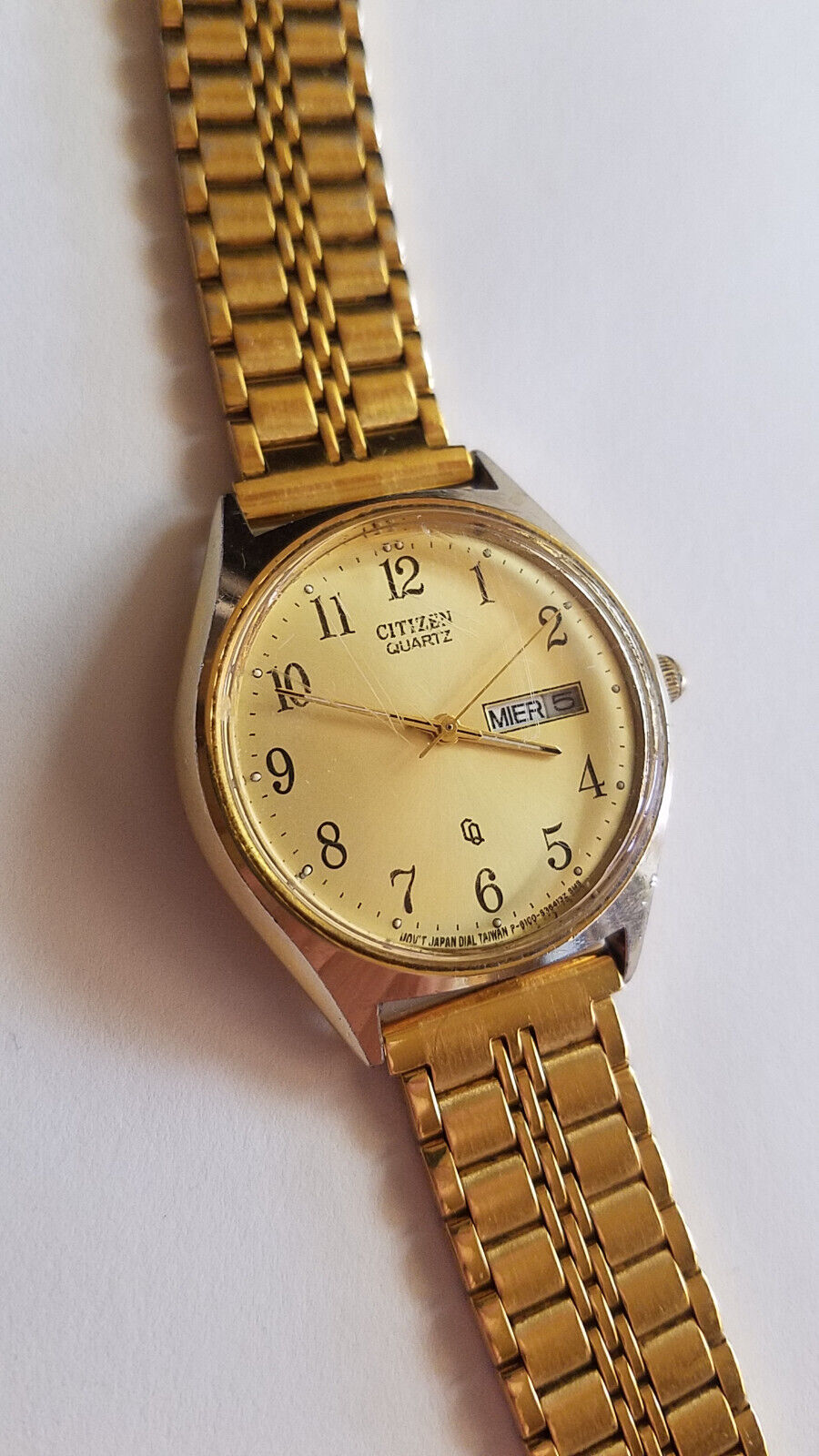 Citizen Mens Quartz Watch 6100-S09869 SMT Gold Bracelet Band Citizen Mens Quartz Watch 6100-S09869 SMT Gold Bracelet Band