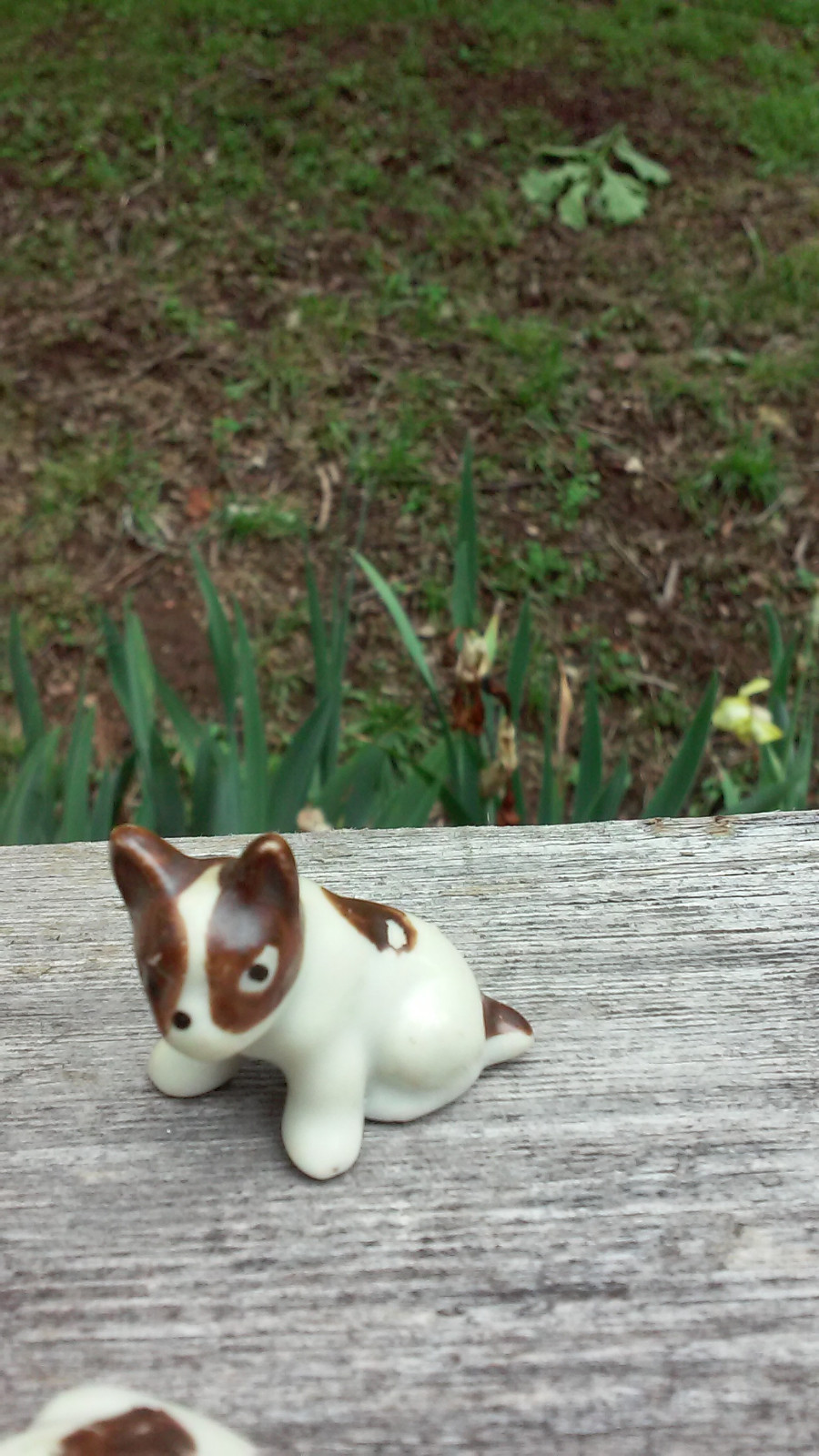 Vintage 1950's 60's Japan Porcelain Brown Spotted Bulldog & 4 Pups Figurines
