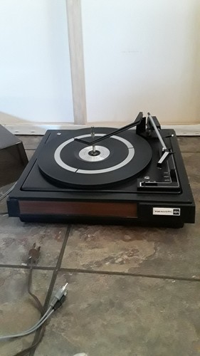 VINTAGE Realistic 48A Manual Turntable Precision crafted by BSR UK radio shack