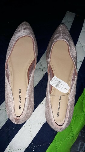 Womens Time & True Memory Foam Size 9 Flats..Mauve color..Brand New w Tags