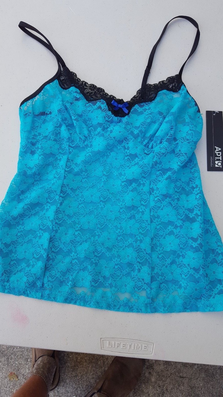 Beautiful APT.9 Turquoise and Navy Lace  Camisole Size Small NWT