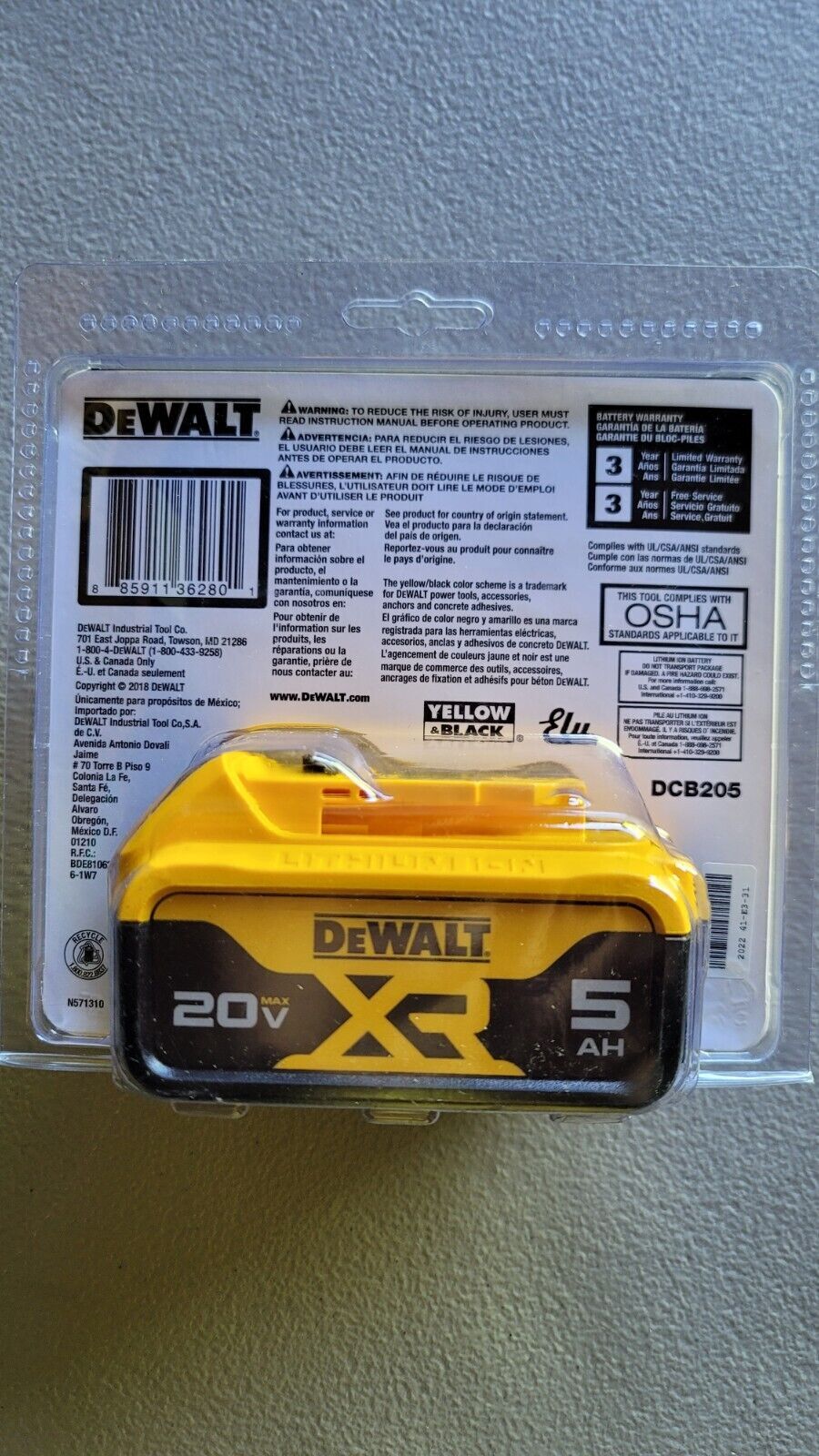 Genuine Dewalt DCB205 20V MAX XR 5.0 Ah Power Tool Battery Li-Ion NEW SEALED