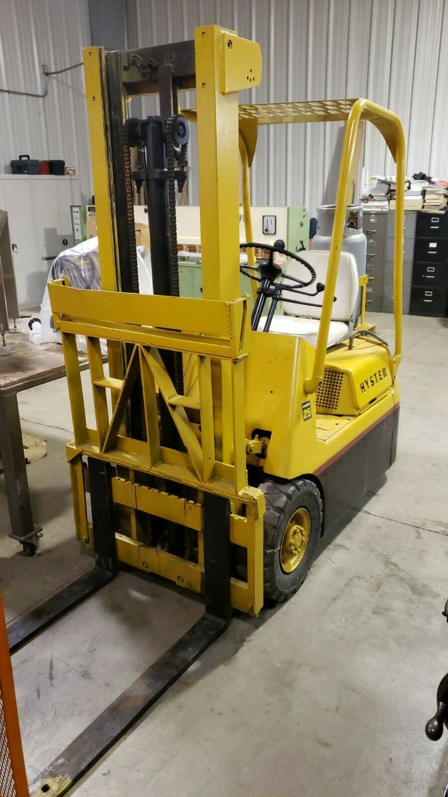 Hyster Industrial Warehouse Forklift Lift Challenger 25 Model