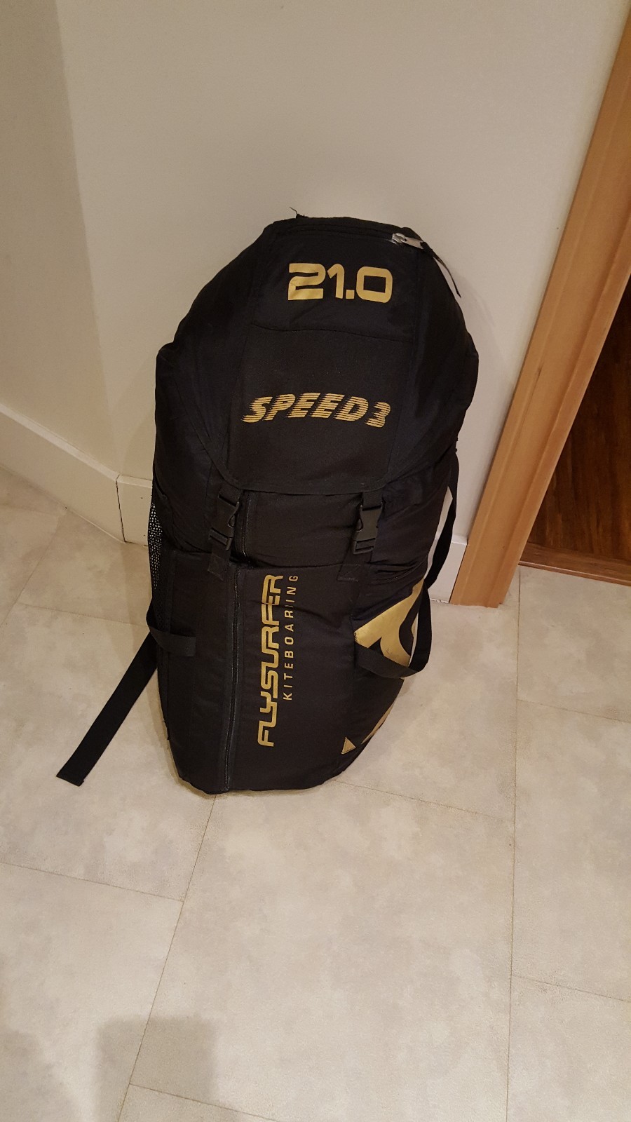 Flysurfer Speed 3 Deluxe 21m . kite and bar