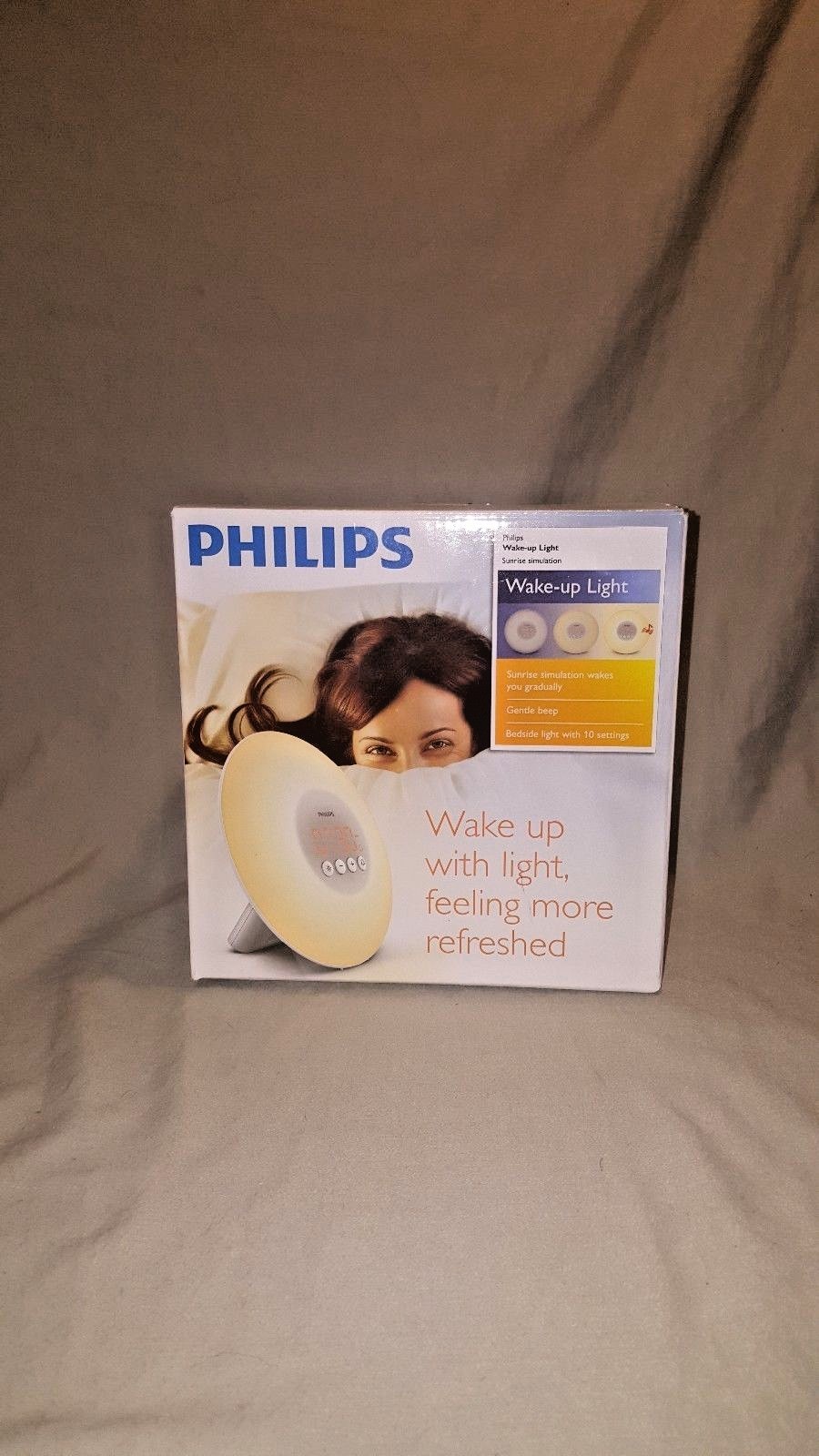 Philips Wake-Up Light Alarm Clock with Sunrise Simulation, White (HF3500/60)
