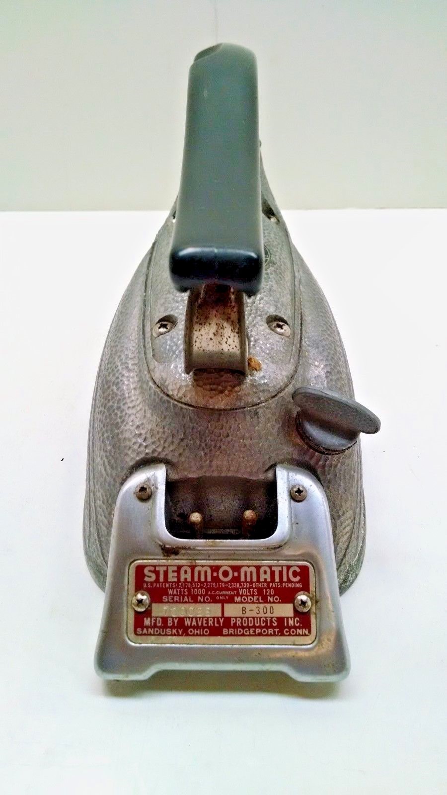 VINTAGE STEAM O MATIC WAVERLY TOOL Co B-300 OLD CLOTHES IRON MODEL