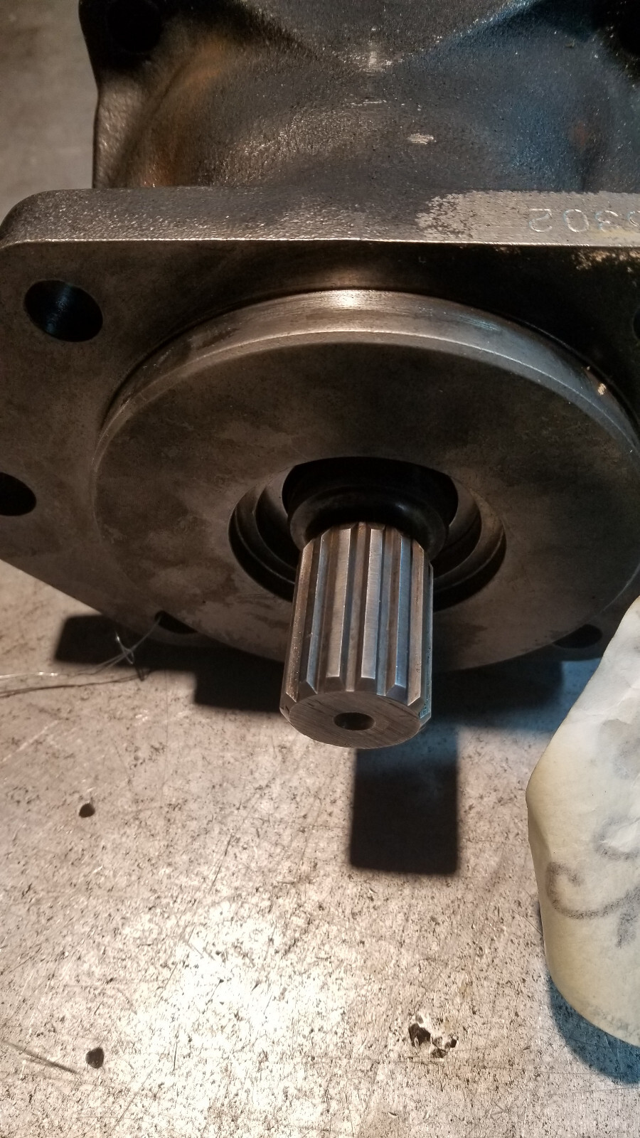 024-02154-0 PARKER DENISON M4D 138 3N00 B102 Medium Duty Vane Motor - Picture 2 of 12
