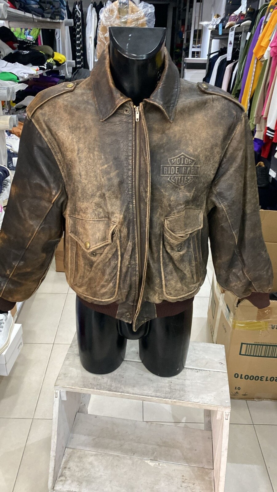 GB SKINS COLLERLESS JACKET 美品 希少 Women's Cone Studded Waist Belted, Biker's Fashion Citizen
