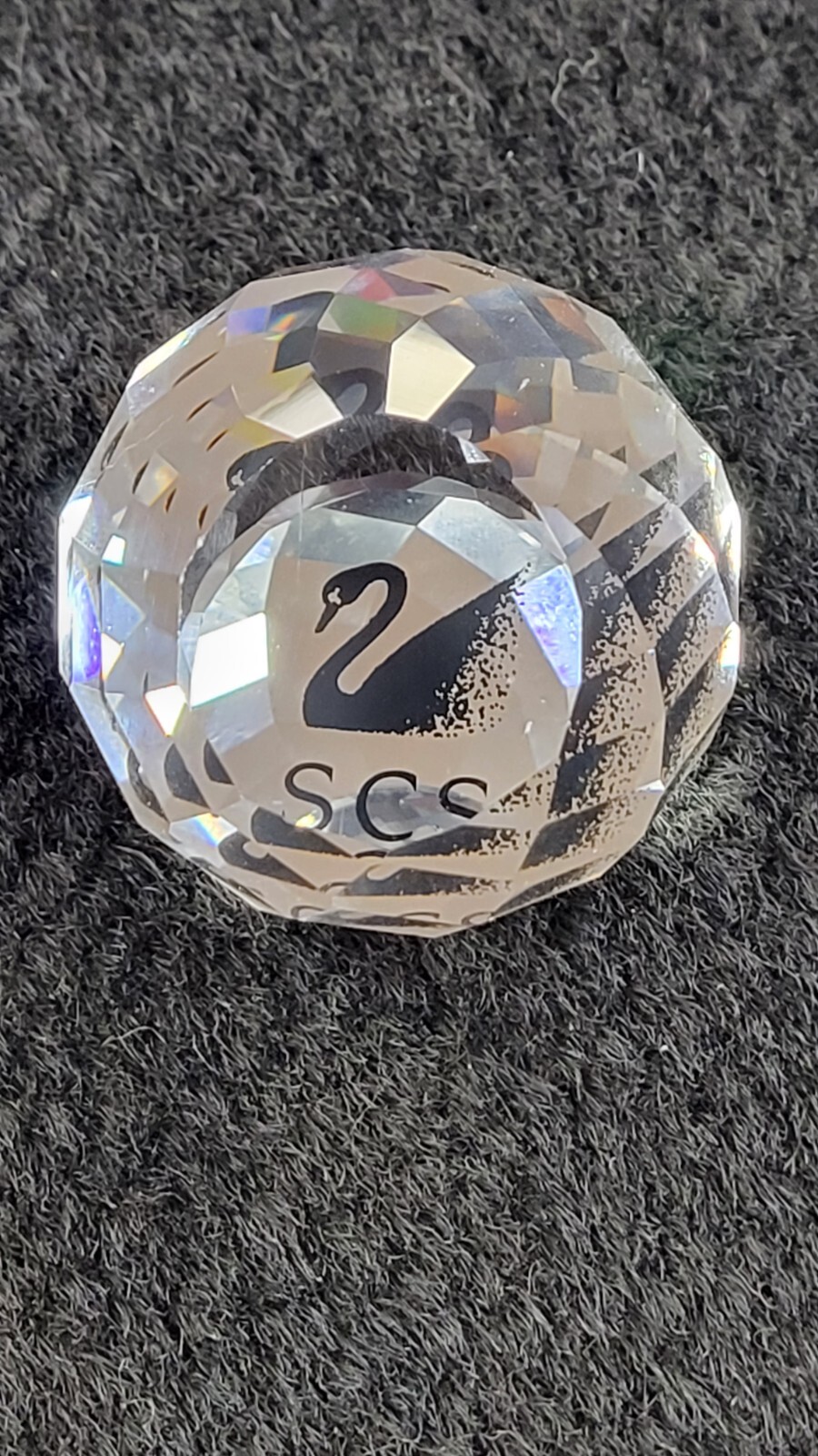 SWAROVSKI CRYSTAL SCS 1997 Membership Retired Faceted Ball SWAROVSKI CRYSTAL SCS 1997 Membership Retired Faceted Ball