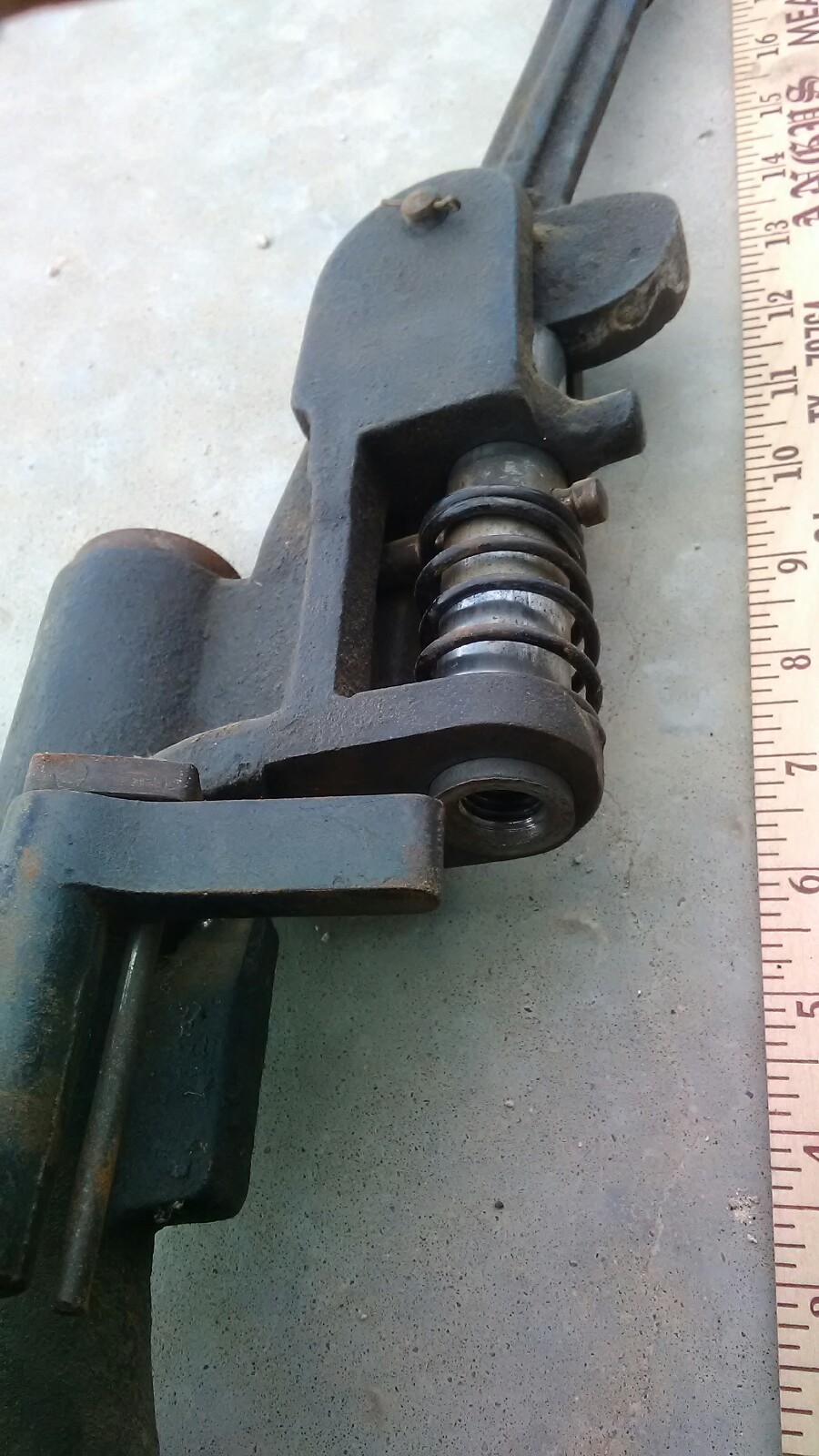 Immco Modern Vintage Old Chicago USA Button Press Machine