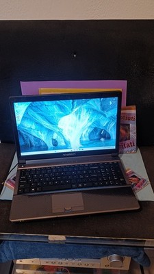 NOVATECH W355 I5-4210m 8GB 15,6" 1920X1080 128GB SSD NVME GRAFICA NVIDIA gtx 2GB