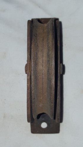 ANTIQUE Vintage LARGE 4 inch BARN DOOR WINDOW SASH Cast Iron PULLEY Wheel