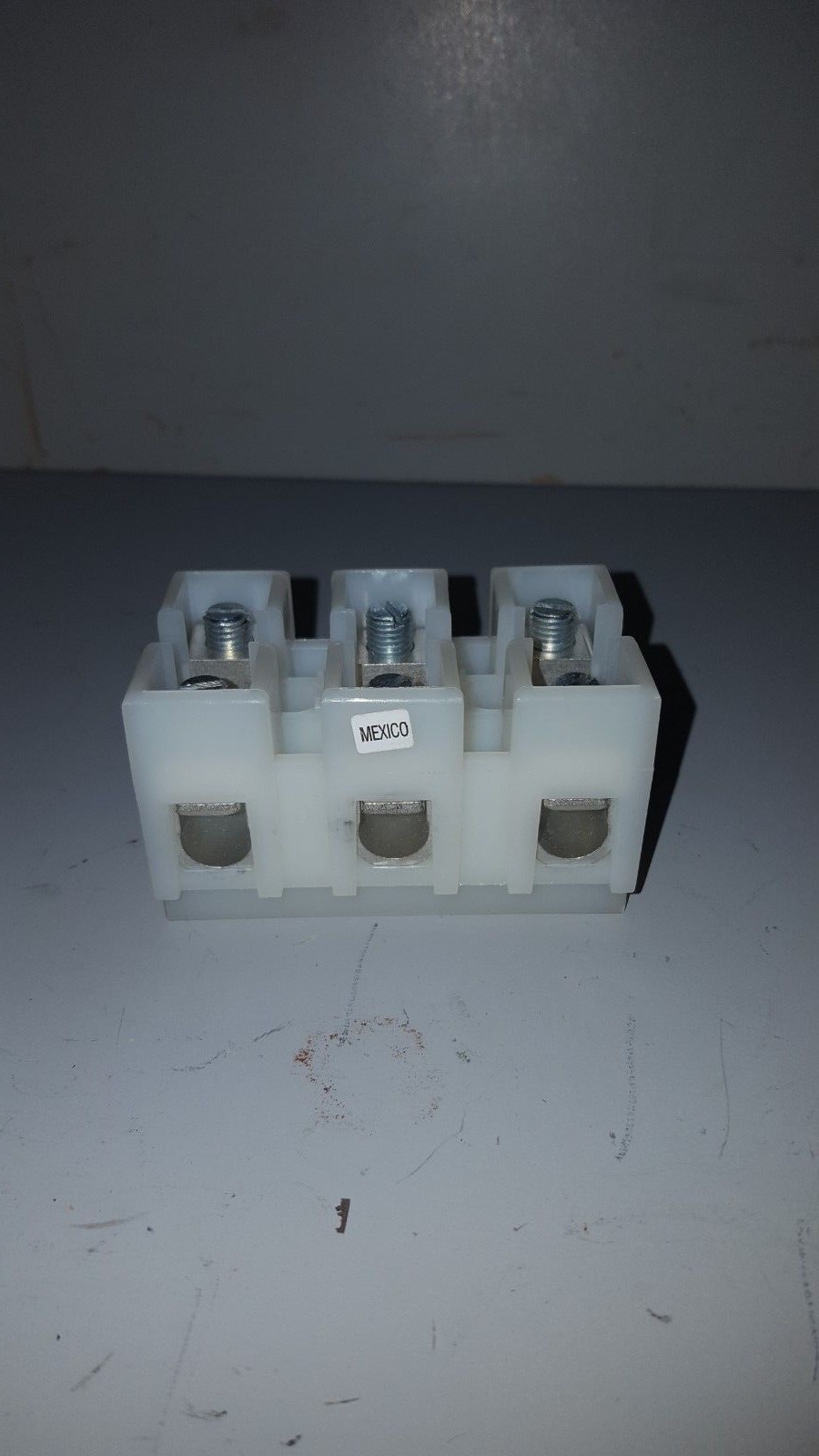 Lot of 2 Eaton Heavy Duty Terminal Block, 3P, 175A, 600V, TBA100