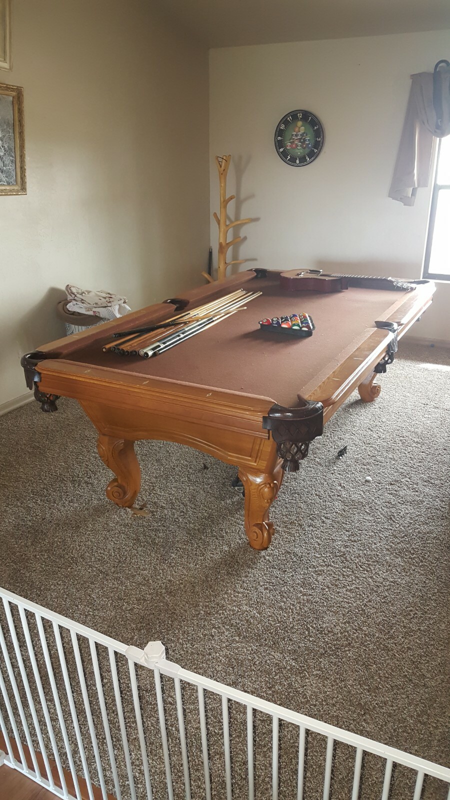 9 Ft Oak Pool Table and Accessories Leather Pockets 3 Piece Slate Billiards