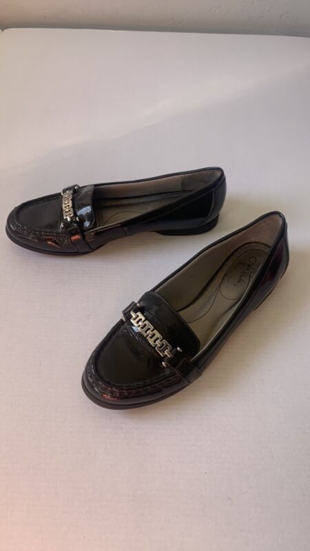 Lifestride Womens Loafer Flat Shoes Size 7 Black Buckle Slip-on