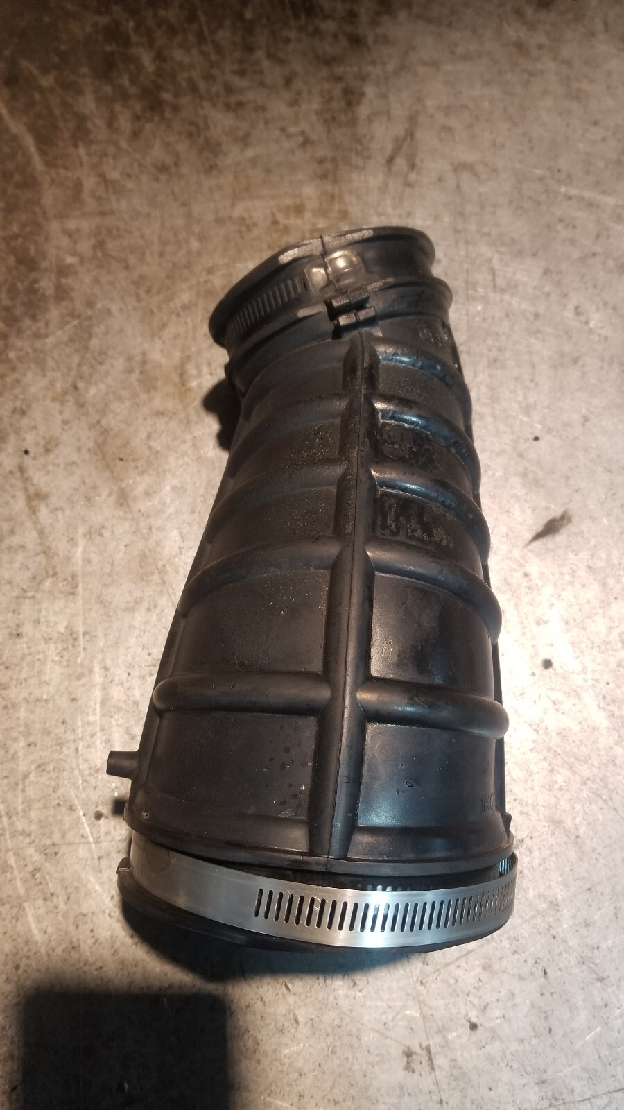 99-03 Ford F250 F350 7.3 Diesel Turbo Air Intake Duct Hose Tube OE 1831358C1 - Picture 2 of 7