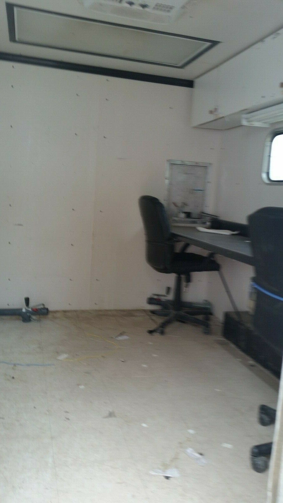 fiber optical splicing trailer