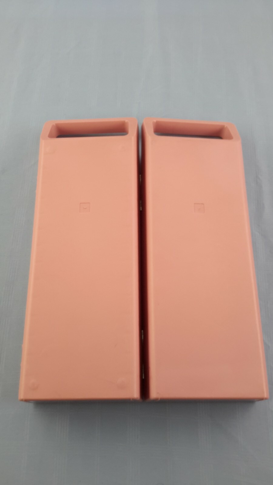 RARE VINTAGE Pink Plastic 15 Cassette Storage Case Sliding Locks w/ Handle