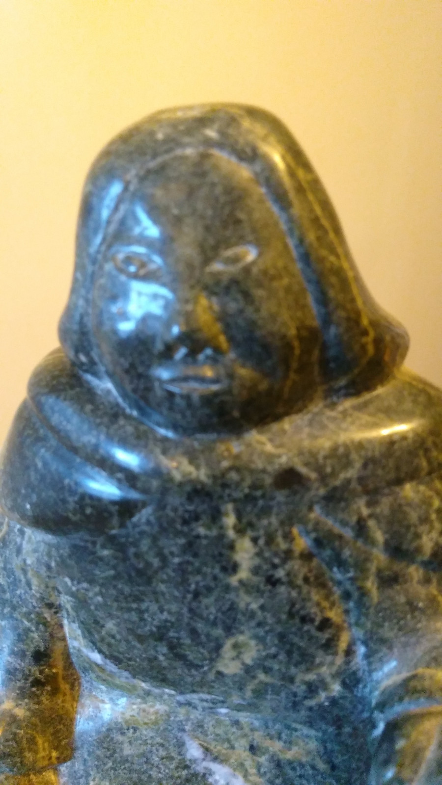 MANNUMI SHAQU  INUIT SCULPTURE KNEELING WOMAN