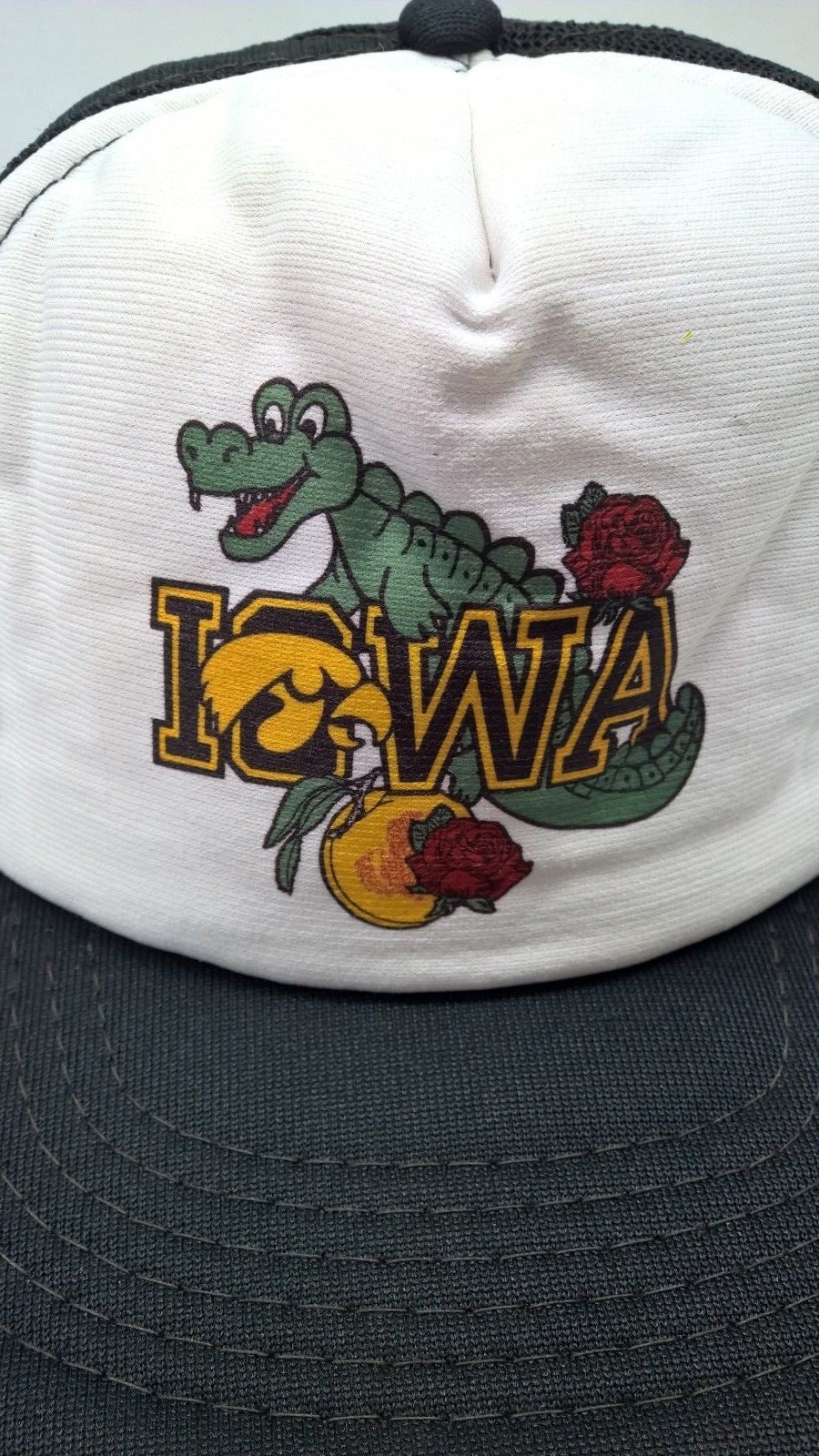 Vintage Iowa Hawkeyes Freedom Bowl 1984 Hat Cap white black gator peach rose