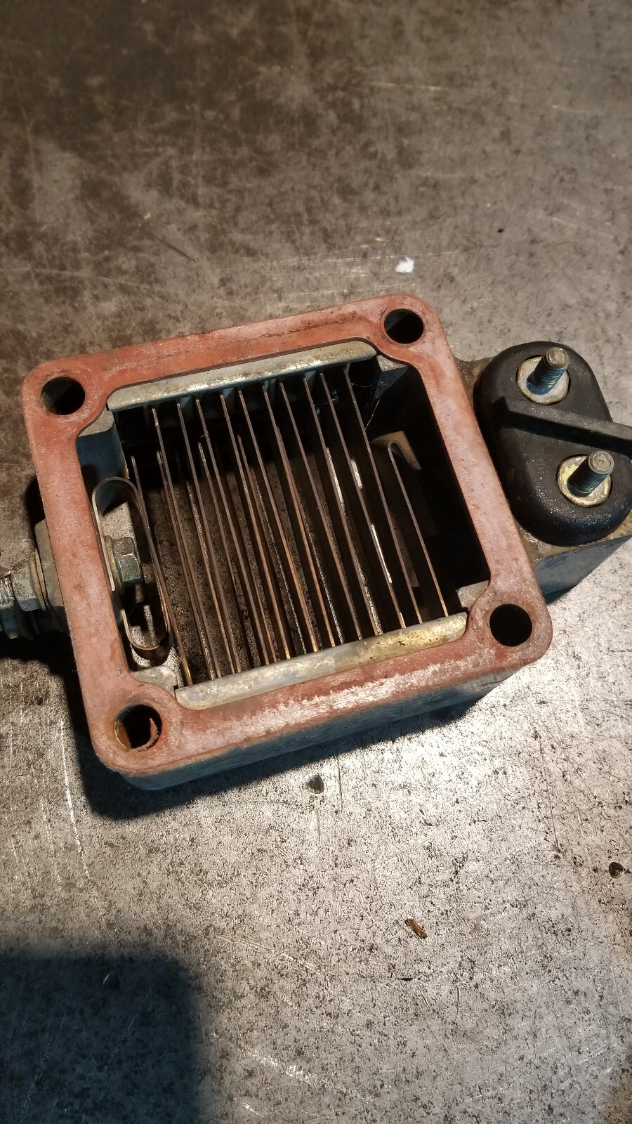 3937210 Cummins 5.9l Intake Manifold Grid Heater - Picture 2 of 5