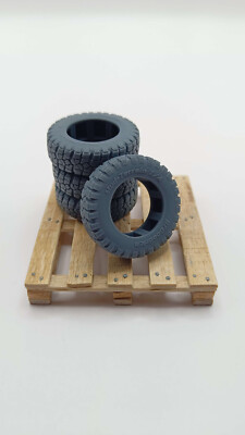 4 Pneus en résine pour maquette 1/24 1/18 (BFGoodrich Mud Terrain KM2)