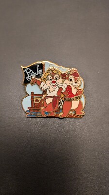 Chip N Dale Pirate's Of The Caribbean Tom Sawyer Island Pin