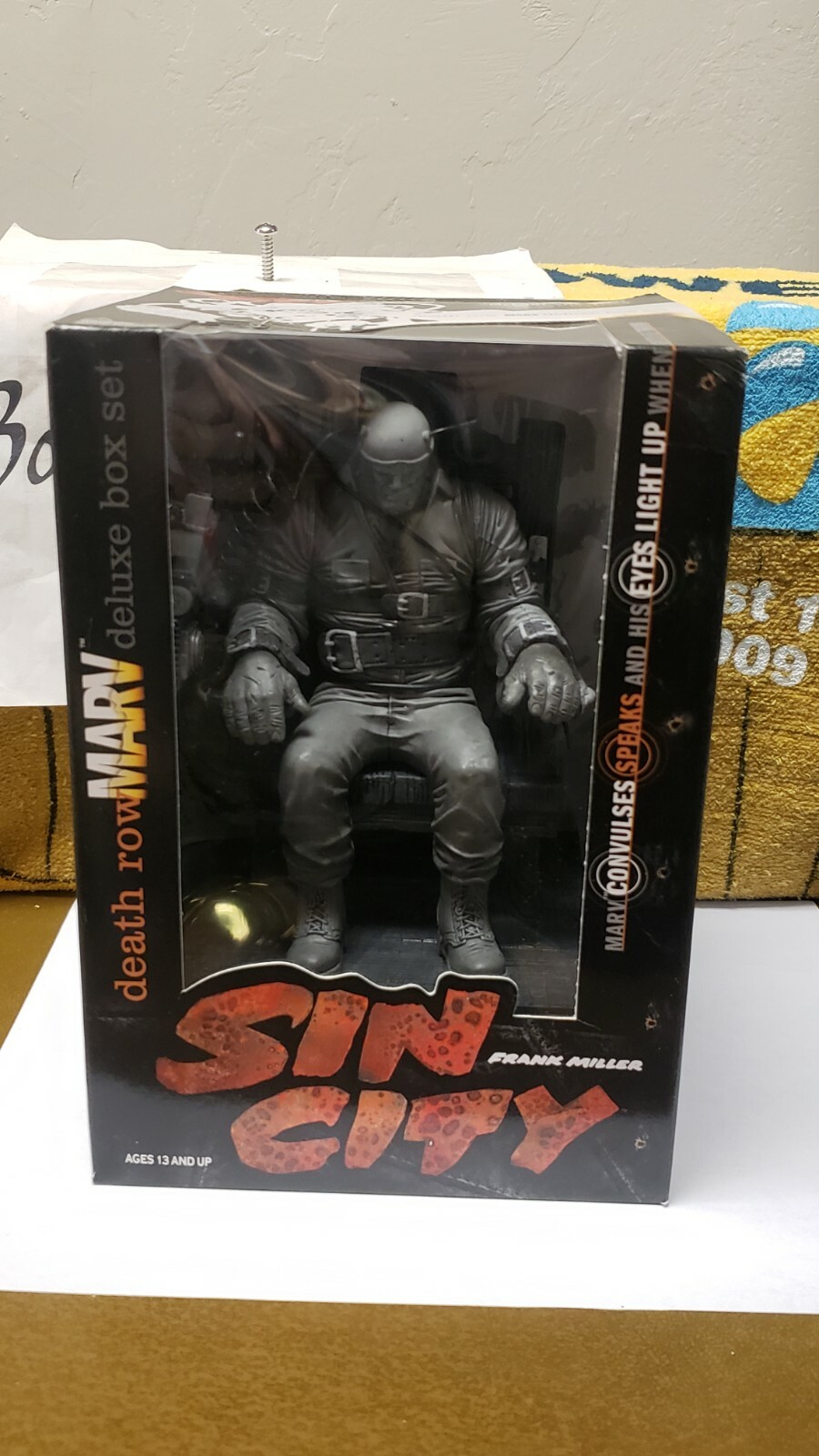 マクファーレントイズ シンシティ デスロウマーブ デラックスボックスフィギュア マクファーレントイズ シンシティ デスロウマーブ デラックス