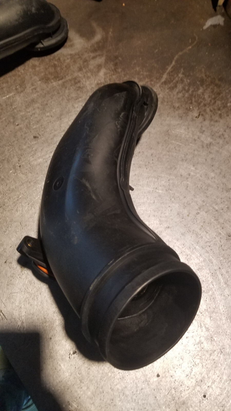 12642296 LML TURBOCHARGER INTAKE - Picture 4 of 6