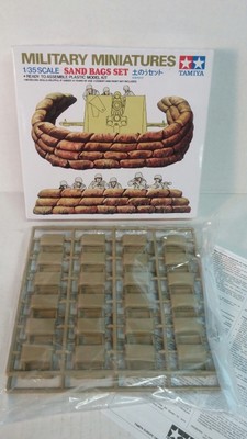 NIB Tamiya 35025 Military Miniatures 135 scale Sand Bags Set plastic model kit