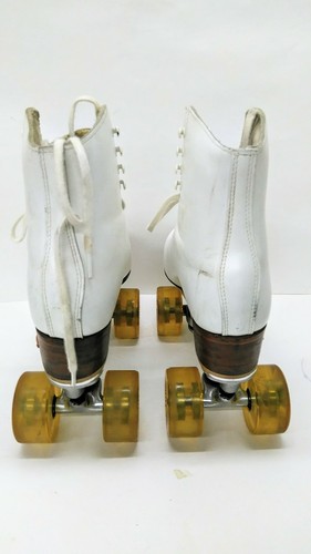 ROLLER SKATES - USED LADYS SIZE *8 1/2 NARROW RIEDELL BOOTS- 