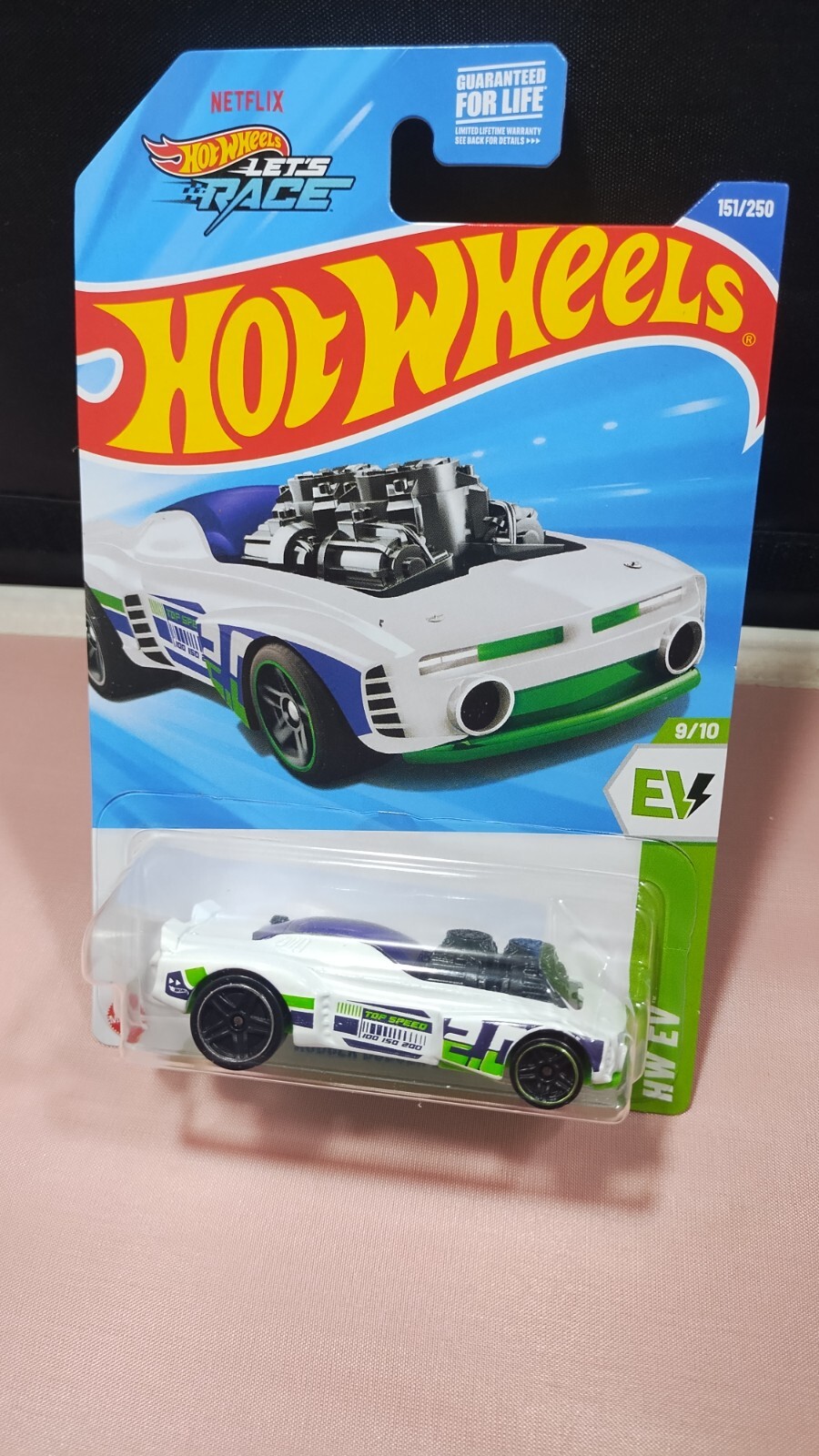 Hot Wheels Rodger Dodger 2.0 HW EV Series #9/10 White