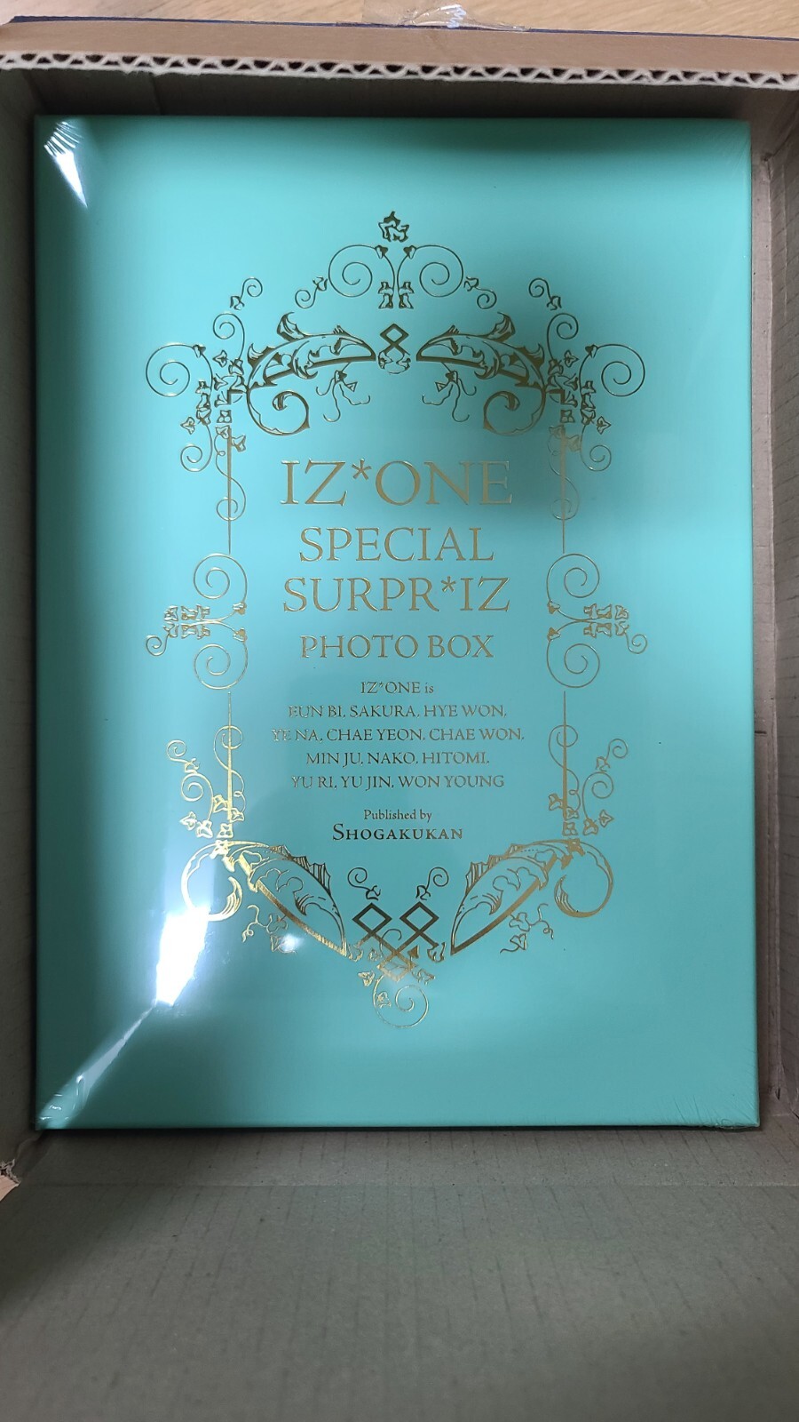 IZ*ONE SPECIAL SURPR*IZ PHOTO 
当選者500名限定 ⭐️ UNBOXING IZ*ONE SPECIAL SURPR*IZ PHOTO BOX ⭐️ - YouTube