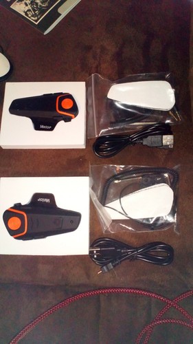 Veetop 2 x 800m Water Resistant Bluetooth Motorcycle Motorbike Helmet Intercom..