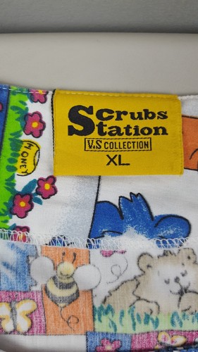 scrubs station brand Bees Bears And Honey Button Up Scrub Jacket Size XL