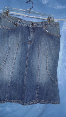 NEVA DENIM SKIRT. SIZE 15 WAIST 35'' LENGTH 24'' NEW WITHOUT TAGS DISPLAY 